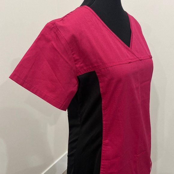 Mobb Pink Scrub Top - Picture 3 of 5